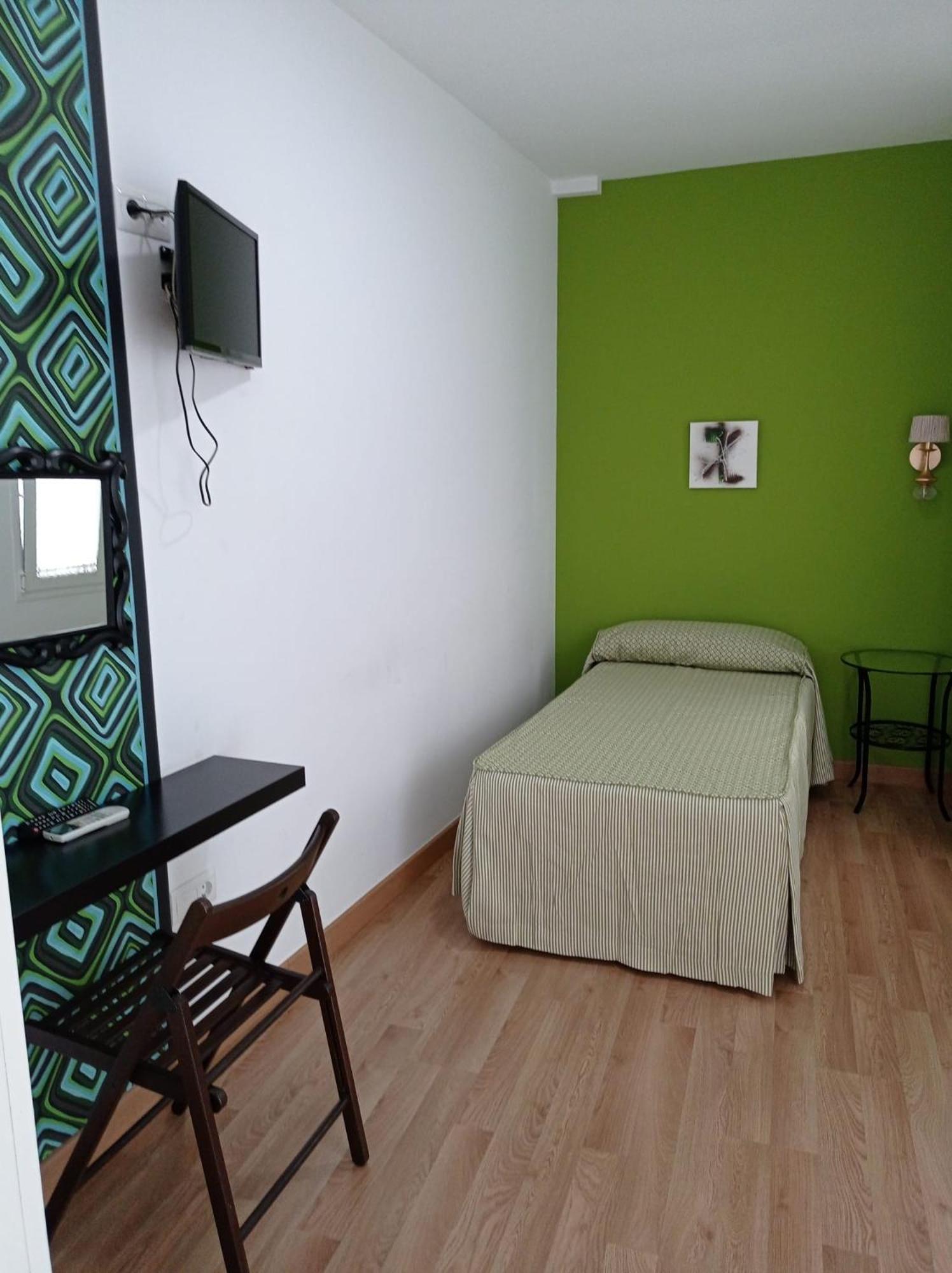 Hostal Fabiola Sevilla Exterior foto